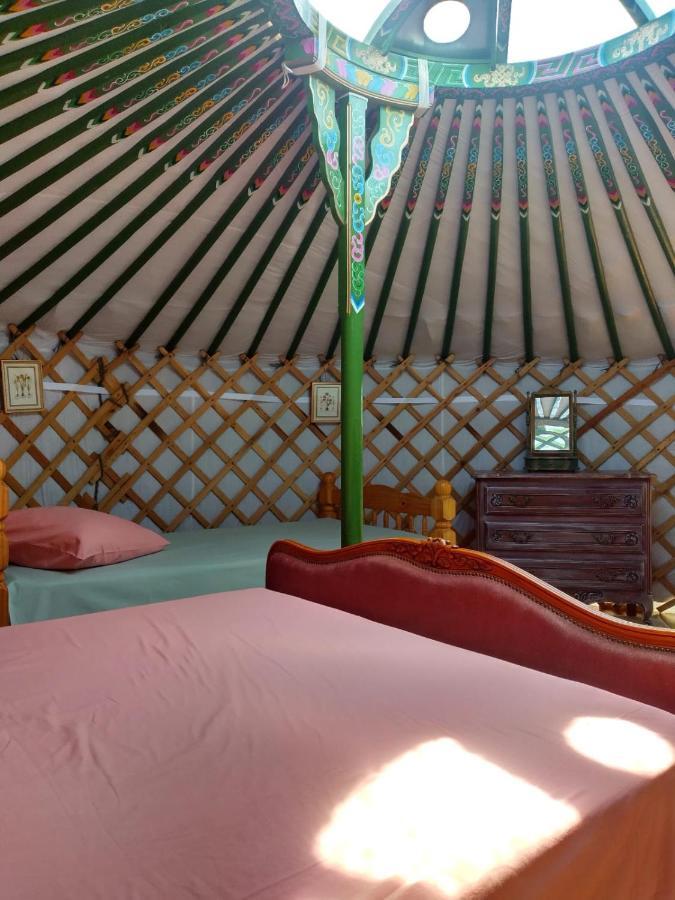Yourtes Lacroutz Luxe tent Nassiet